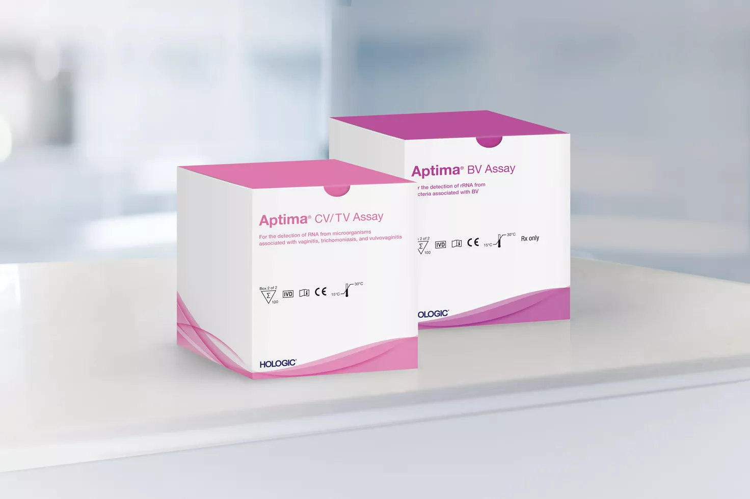 Cajas de ensayos con laboratorio al fondo