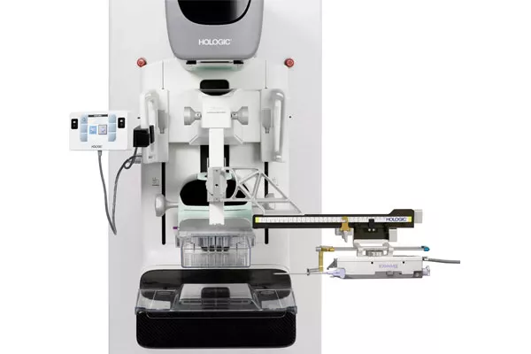 Sistema de estereotaxia vertical Affirm para biopsia de mama sobre fondo blanco