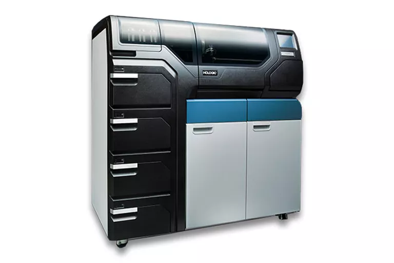 Procesador ThinPrep® 5000 Autoloader sobre fondo blanco