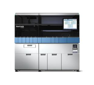 Sistema Panther Fusion® de Hologic sobre fondo blanco